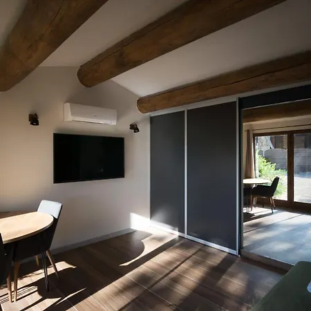 Maison D'hote Et Mas D'eymard 2*