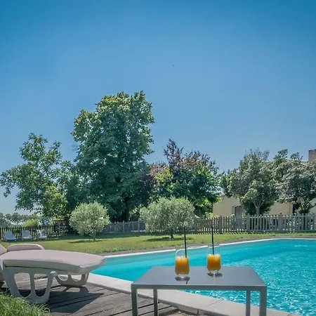 Maison D'hote Et Mas D'eymard Guest house Arles